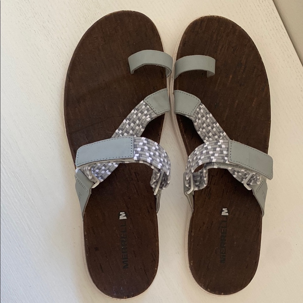 Merrell Gray and Brown Sandals with X-Pattern Straps